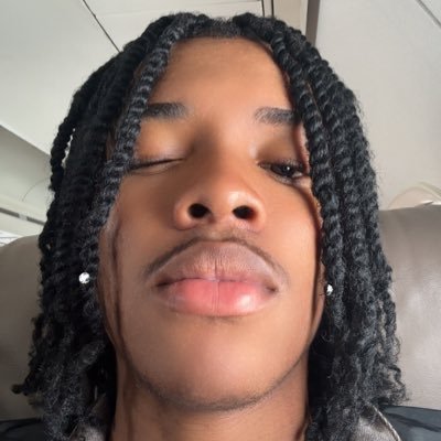 _b4ben's profile picture. 🫦20 🇳🇬 snap:Ozommaben