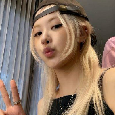 loumilanga's profile picture. con harry, rosie y billie joe compartimos signo