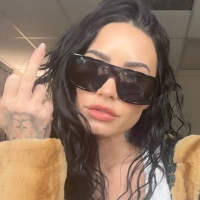 neewrless's profile picture. 