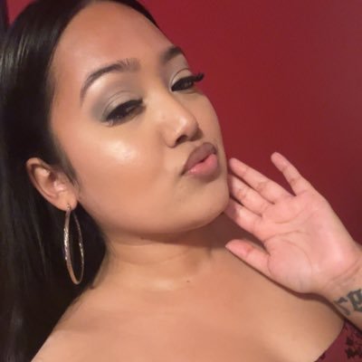 jasvminev's profile picture. 