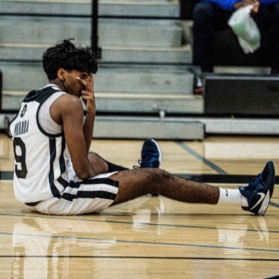 jaydenmiranda_9's profile picture. 5’10 | 152lbs | 🇮🇳 | class of 2027 | @orangevilleprep