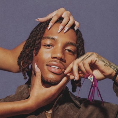 Only1Samari's profile picture. 