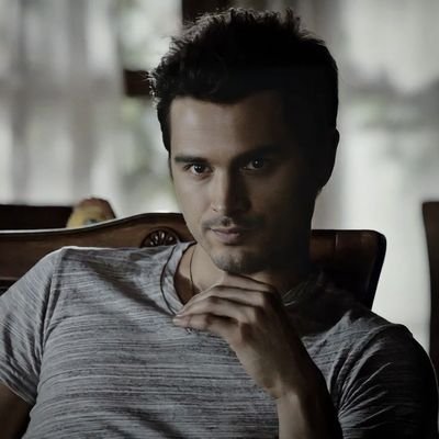 RoyalRichRed's profile picture. I'm Willing To Do Anything For People Iove #TVDRp #Single #MS // apart of @DivineKindredRP