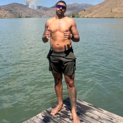 JuanPab01180476's profile picture. Você partiu e a saudade ficou para me lembrar que as memória e o amor nem a morte consegue roubar ! Júlio César 🖤🙏🏽. @oficialmckevin🤴🏾