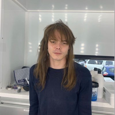 manblinkinggif's profile picture. 