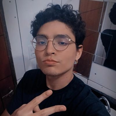 Gabriel60182288's profile picture. Um depressivo fan da Lana e fanboy de pokemon