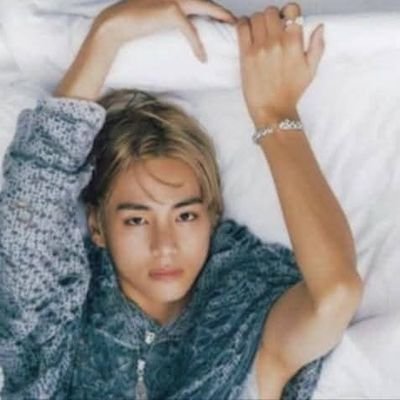 Nemomalik711's profile picture. ARMY
V👉❤️