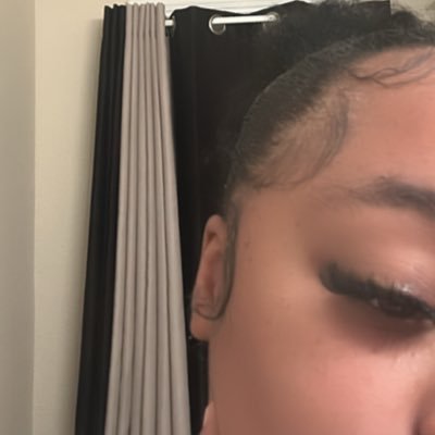 mrsfineshi's profile picture. Cali🏆 21💫 https://t.co/8HBoA4bpsd