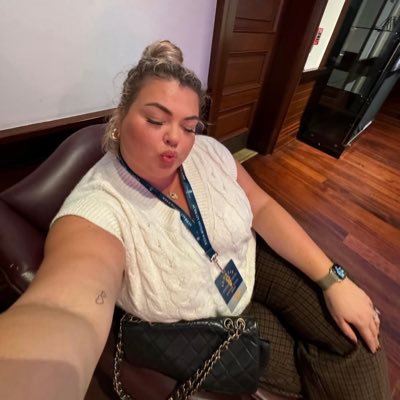 Glorymomma64's profile picture. Sometimes you have to do something nice for who need it most💵🇺🇸