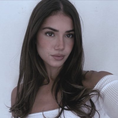 auraenchant's profile picture. 