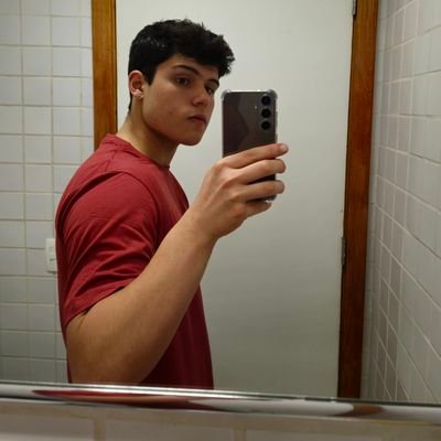 KnewBtr4everboy's profile picture. forever is a feeling