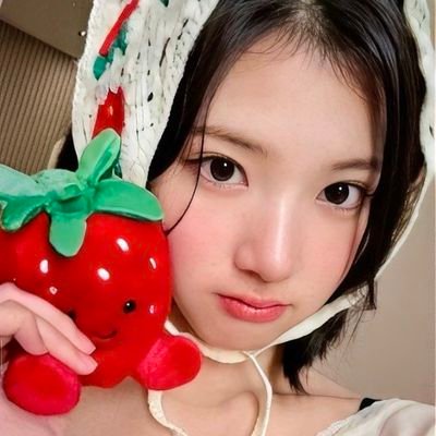 qrssyaa's profile picture. {ლ𝐓𝐨𝐤𝐨.𝐢𝐥𝐲 ⑅ by @qlosset }🕷️ let's visit the store and there are some interesting preemiw since 2023🍓✨