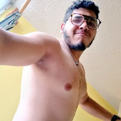 BytePech's profile picture. Hector XXXIV Internacionalista Creativo, nocturno, cantante, soñador| | sem. 9/9  Lic. en RRII 😬 UNAM| | Edo. Mex. 👨🏽‍❤️‍👨🏾 gerencia en @elmixxxi