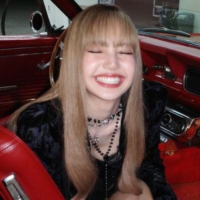 lovelalalisaa_0's profile picture. Salut, je cherche des personnes en commun.