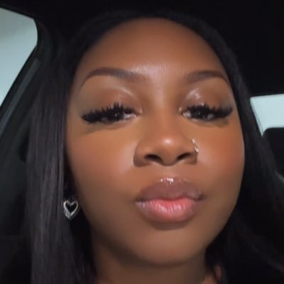 zoeedasiaa's profile picture. 24 | lesbian