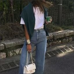 partlophil9321's profile picture. 