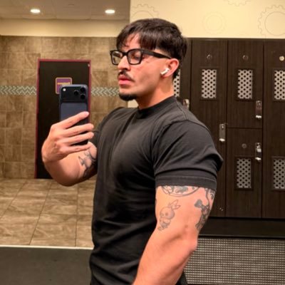 VBF_Lix's profile picture. SSBU • Published Photographer Cinematographer IG: LixNavaa