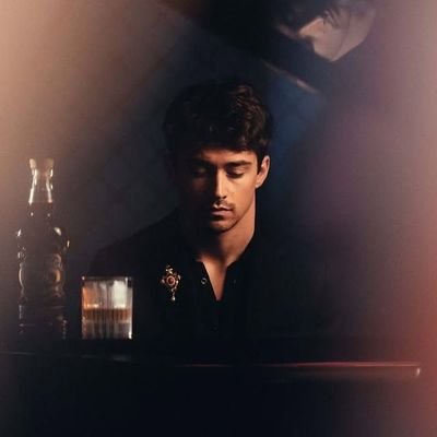 pagesnfiction's profile picture. ⋆｡‧˚ʚ ୨ Let's add that to the words of wisdom ৎ ɞ˚‧｡⋆

bibliophile | cinephile | melophile | Ferrari 🏎️| EE SALA CUP NAMDU 🏆

She/Her