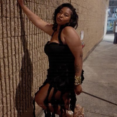 HeavenClavier's profile picture. graphic designer + digital marketer + creator