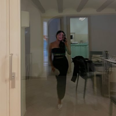 akariandrea04's profile picture. 