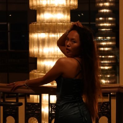 dianeadinh's profile picture. 