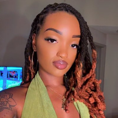 omo_naijaa's profile picture. Just trying to live a life of peace & enjoyment✨ Olorun ni pẹlu mi 🇳🇬 #NurseBae