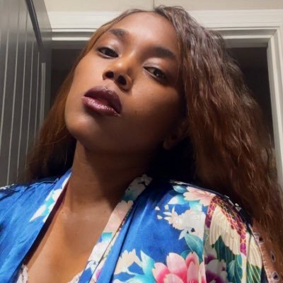 QuintaChante's profile picture. • businesswoman • cosmetologist • LIBRA AF •