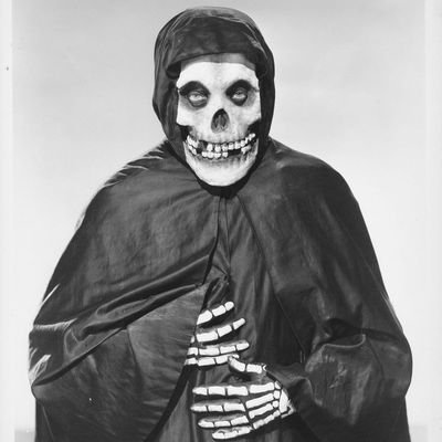 WhyMustFrank's profile picture. happy outside, dead inside.