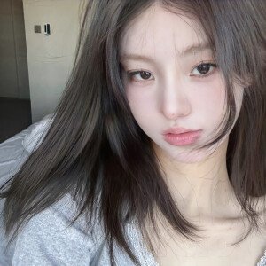 KatiG06015235's profile picture. もしあなたが経済的に困窮しているなら、私に連絡して、あなたを助けることができるかもしれません