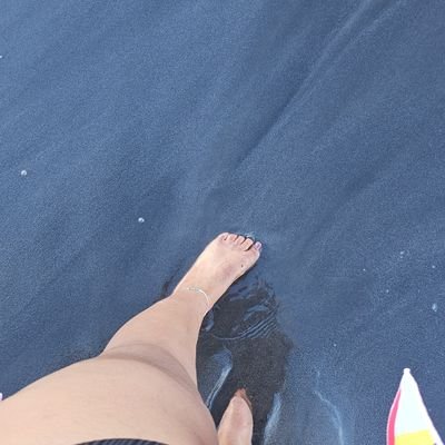 CarribeanFeet97's profile picture. Je vend des photos de mes pieds et autres articles ( culotte,string,chausette) sur vinted