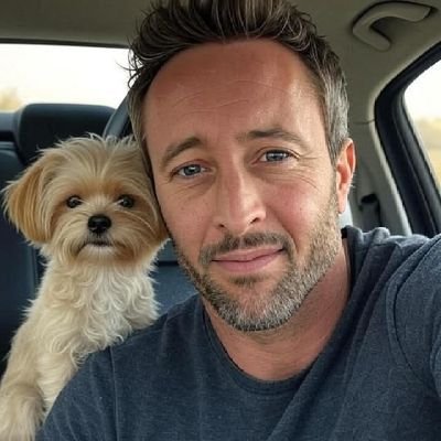 oloughlin32's profile picture. A movie actor, father of two boys, polite in everything I do ,Christian, love cookies  and also a fan of music 🎶
