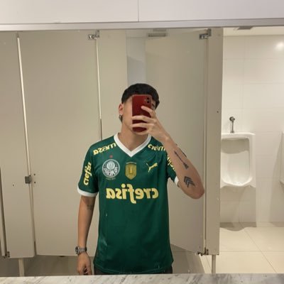 laucantoss_'s profile picture. 