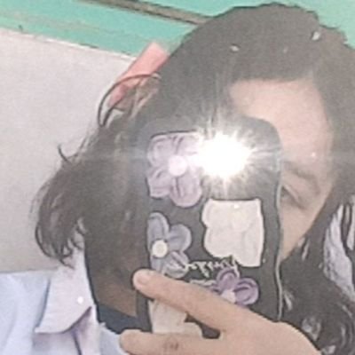 its_yara124's profile picture. 