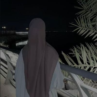 hind853186121's profile picture. السلامُ على حضرة رسول الله♥️
مالي أراك حزيناً أبشرت بالنار أم حرمت الجنة هوّن عليك فما هي إلا دنيا😊♥️
ممنوع dm❌