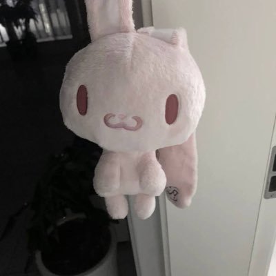 uxvnm's profile picture. 