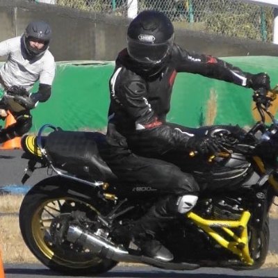sugimura_akira's profile picture. レンタルバイクでライディングスクールを開催します！！
免許取得後にいきなり公道デビューすることに不安を感じているライダーのために教習場で教習車を利用し、安全に楽しくスキルアップ出来る場を作りたいと思ってます。
現在、千葉県香取市の小見川自動車教習所にご協力いただき今後も東京、神奈川、埼玉とエリアを増やしていきます。