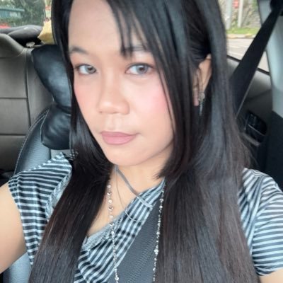 jaelrebuta's profile picture. basically a stan account