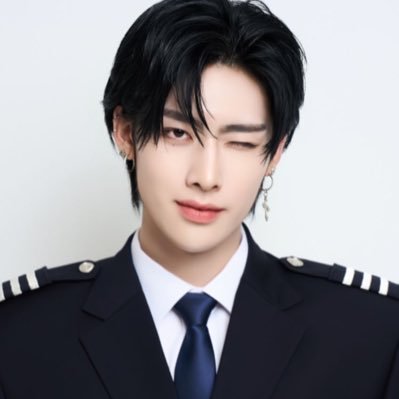 20040520r's profile picture. 