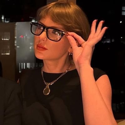 bymissamericana's profile picture. Ꮪ𝗉𝖺𝖼𝖾  &  𝗌𝗍𝗎dio   ／    ⁺ ﹫𝖿𝗈𝗋𝗍𝗻𝗶𝗴𝗵𝘁. ᥴom    𓂋    Vol 6 ﹐  𝖦𝗋ow  ឵឵ ឵﹙𓇼﹚  𝖠𝗅𝖻𝗎𝗆    ⠰  𖥻 𔘓  𝙻𝗈𝗆𝘭 version.   ¹   _