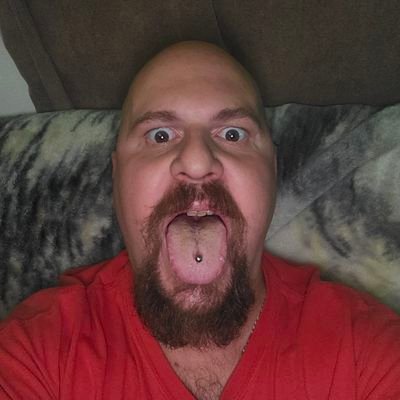 DEADSNOW123's profile picture. homme monoparental  de deux anfent chercher avoir plaisir je suis bisexuel jai un faible pour les ts trav 😀