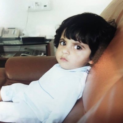 _e0ol's profile picture. على هامش ذكرَى .