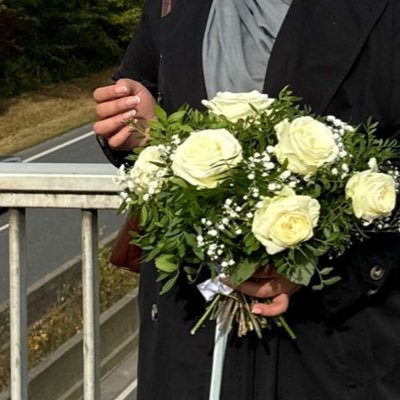 halaspov's profile picture. paisa gaari mehnga ghar