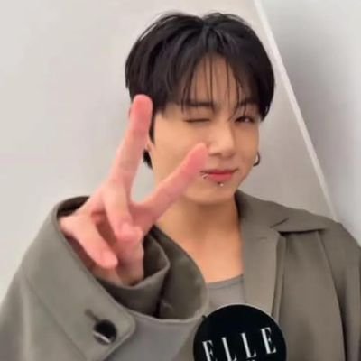 bts_crush_07's profile picture. 🌷Ot7| borahae forever 💜