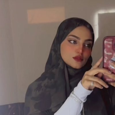 butter_fly_04's profile picture. Women's nature is to seek security.