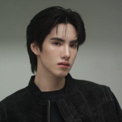 NV17600253's profile picture. #Phutatchai #AAashirakorn #jinwookkim