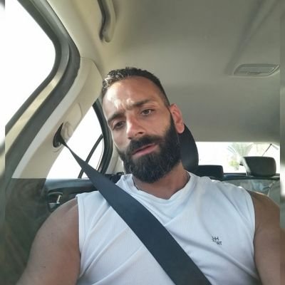 nouryousry's profile picture. هذا المغرد مريض نفسي