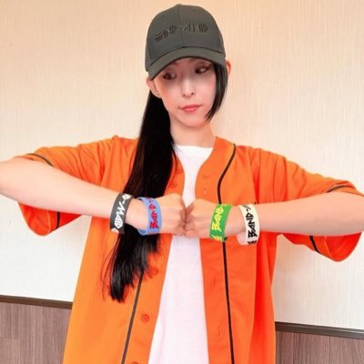 0InBZybjNZ33263's profile picture. 