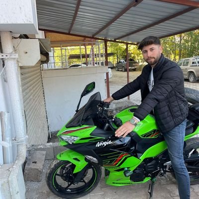 YusufYasar25145's profile picture. 