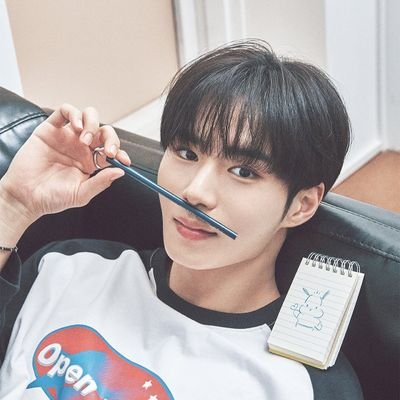 junseosu's profile picture. instagram @sunshine_junseo                                     
                         #김준서 #알파드라이브원 #ALD1