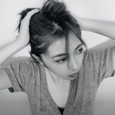 YUA_official's profile picture. new album「OFF」release！！artwork→「NYLON×YU-A」アルバム是非getしてね♡